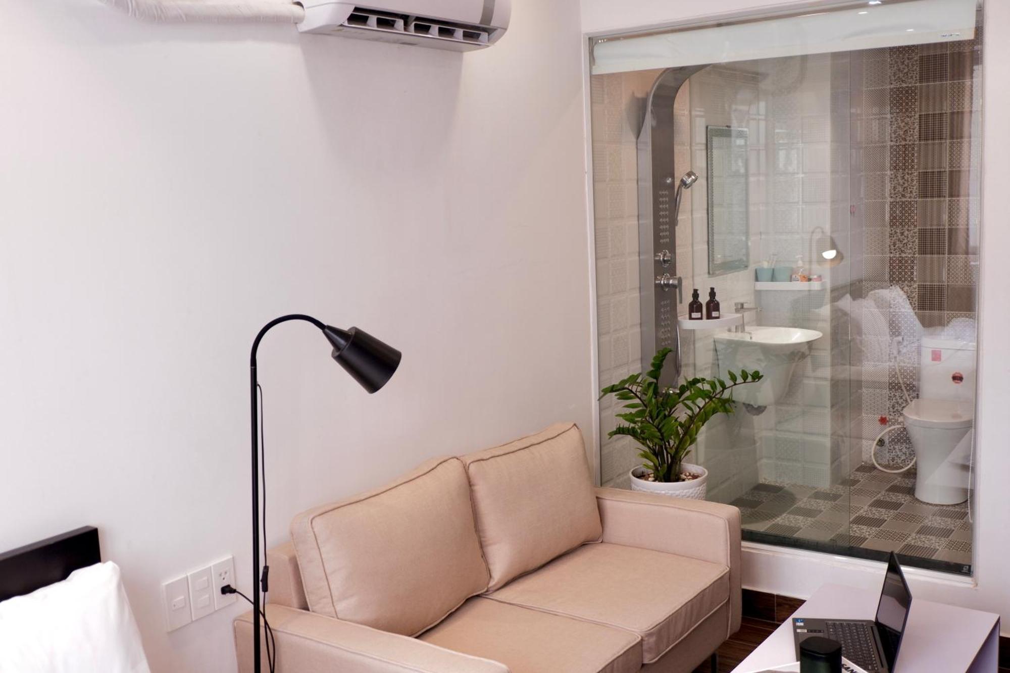 Cozy Minimalist Near Bui Vien Walking Street, District 1 * Ho Chi Minh City