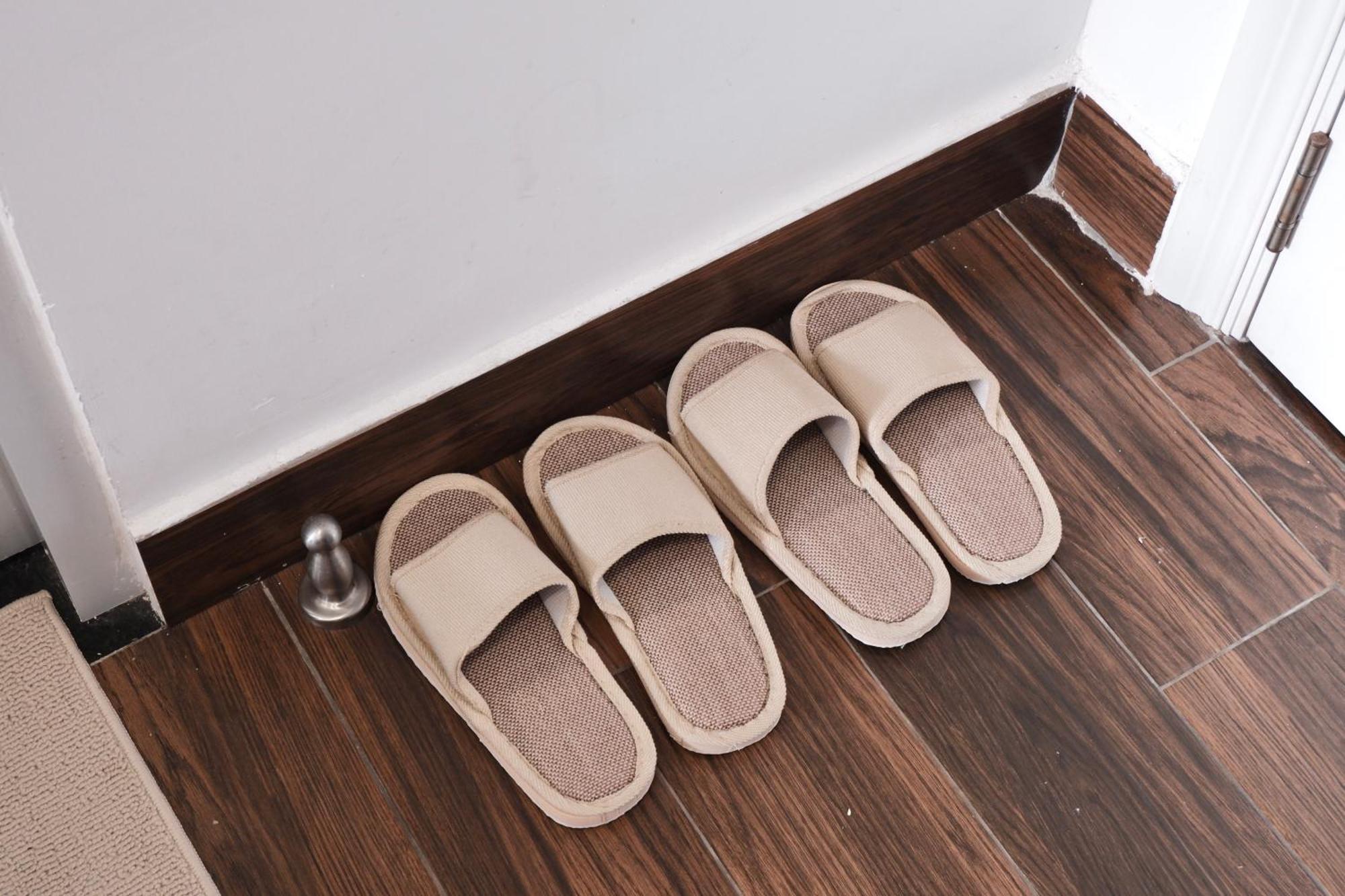 Cozy Minimalist Near Bui Vien Walking Street, District 1 * Ho Chi Minh City